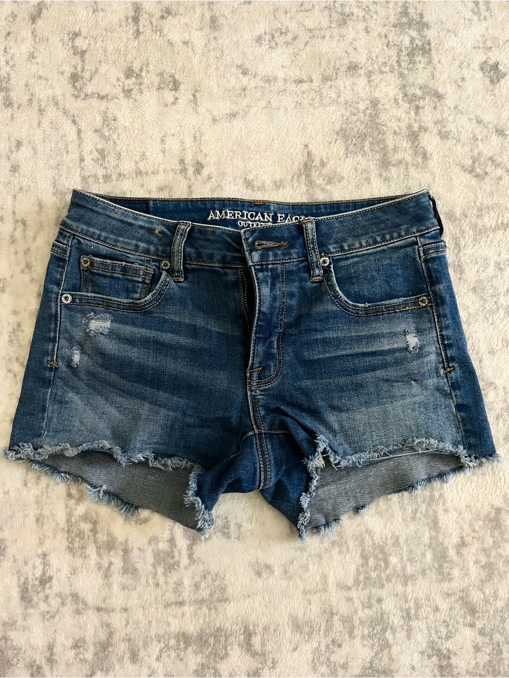 American Eagle Outfitters Dark Blue Distressed Denim Cutoff Shorts sz 4